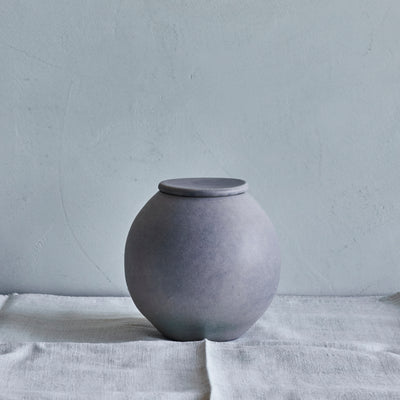 Small Round Vessel